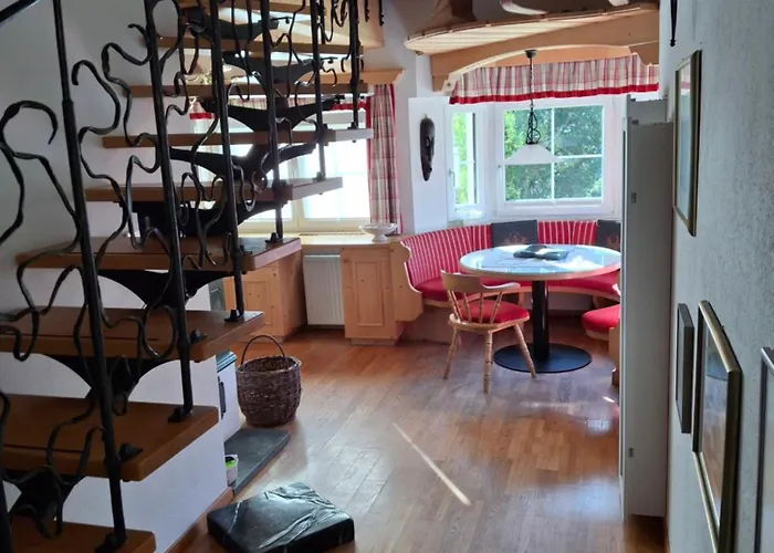 Steinmetzhaeuschen Virgen