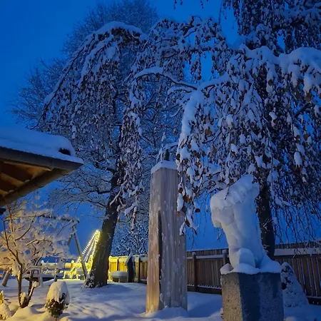 Steinmetzhaeuschen *